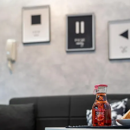 Crystal With Free Private Parking Apartman